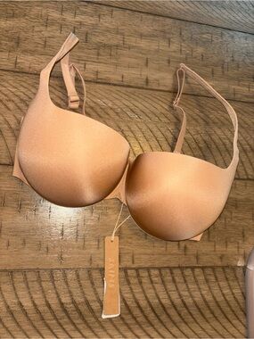 SKIMS Ultimate Push-Up Balconette Bra